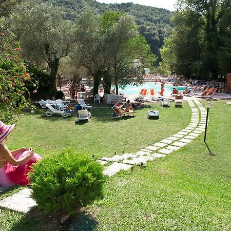 קונטורסי Albergo Terme Forlenza מראה חיצוני תמונה